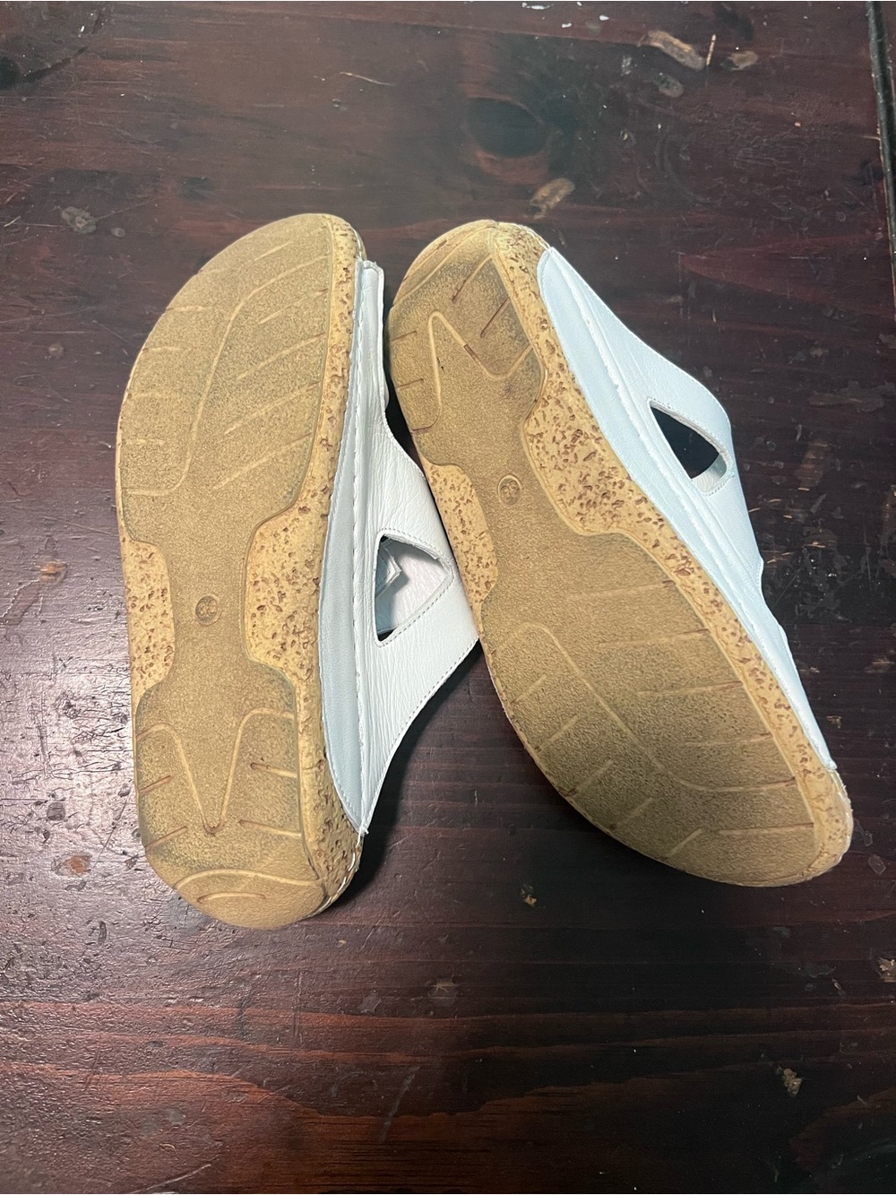 Spring Step White Knot Slide Sandals - Picture 2 of 3